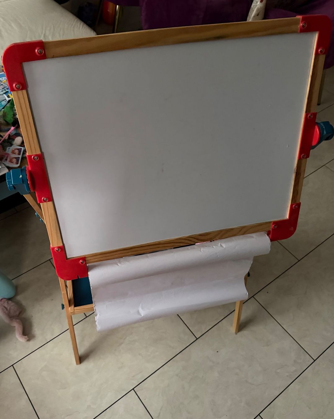 Jouets: Kindertafel – D'occasion à Uetikon am See par m1384 1