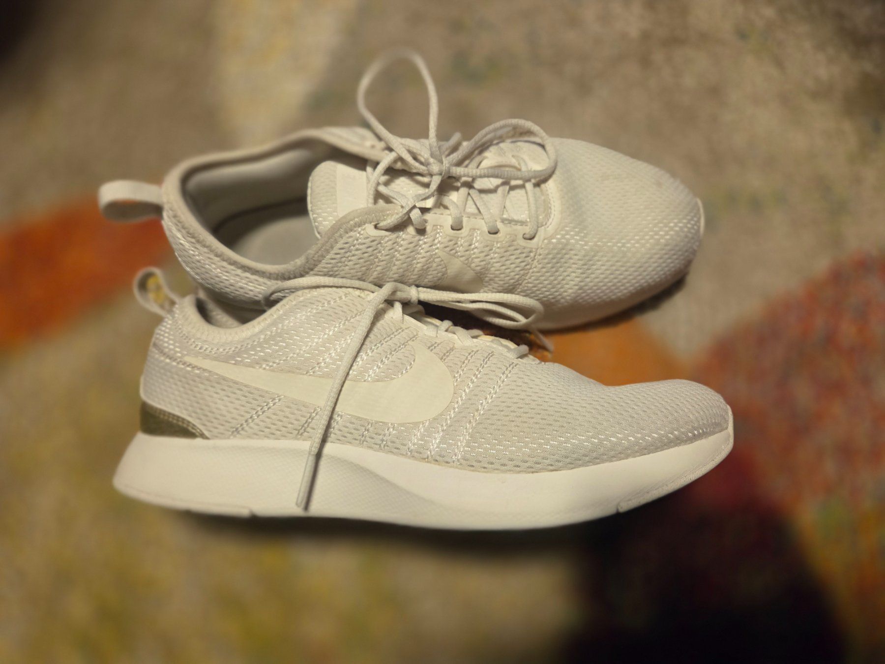 Nike Scarpe da donna: Nike Gr.38,5 – Usato da Sursee venduto da Ventiduese