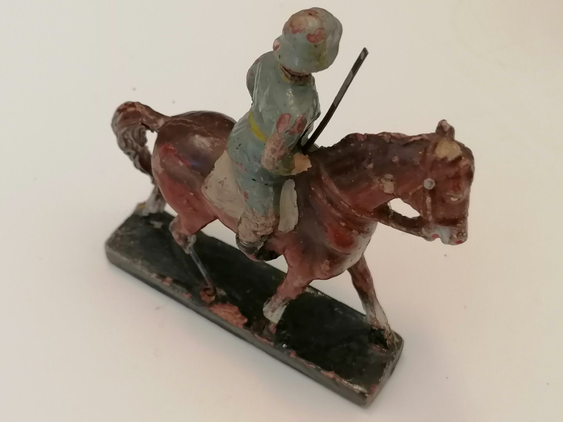 Spielzeuge: Leyla Soldat mit Pferd – Gebraucht aus Basel von vintagecollector 2
