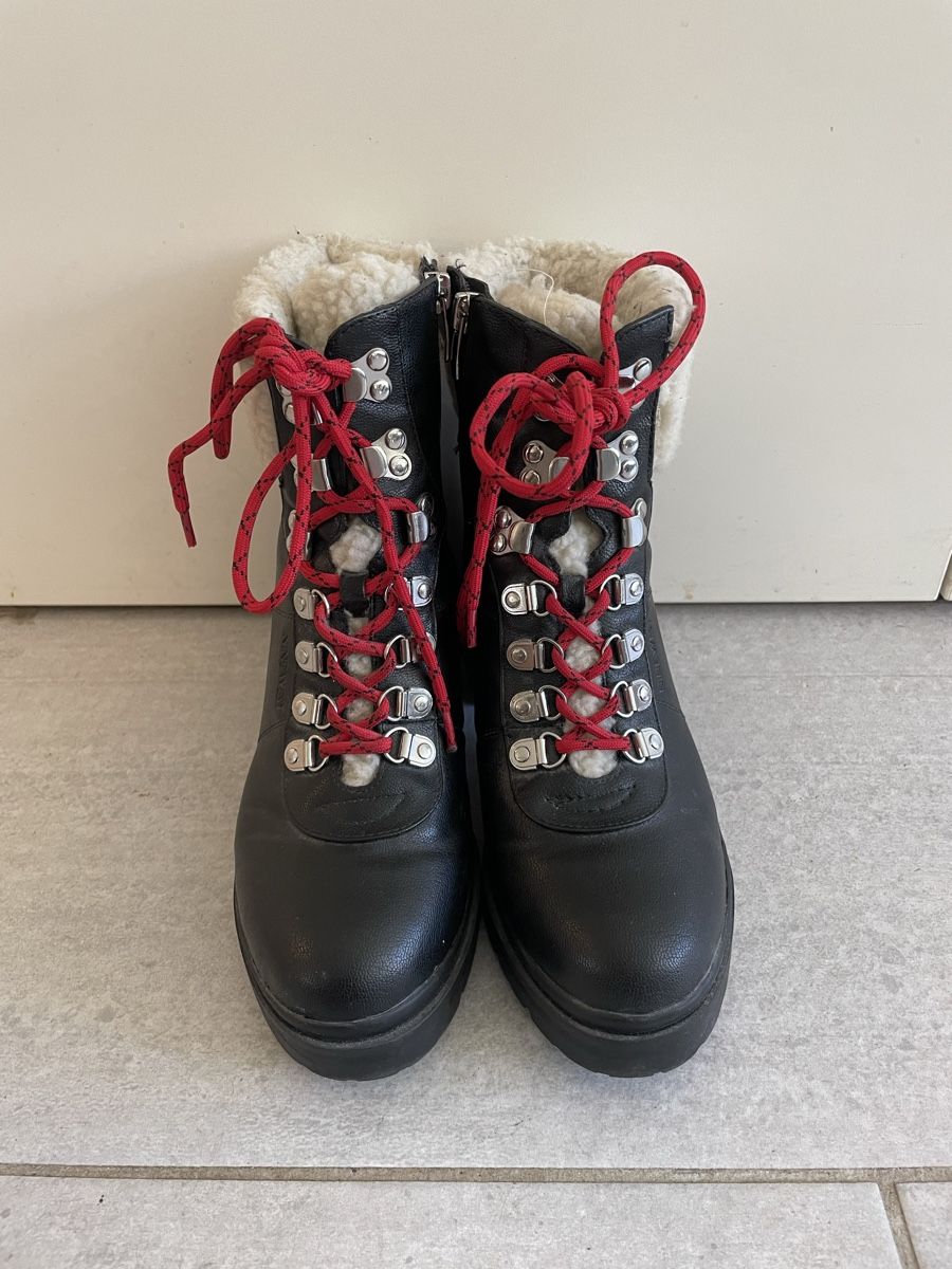 Scarpe da donna: Nine West Leather Boots – Nuovo (secondo la descrizione) da Roche VD venduto da closetcleanse 1