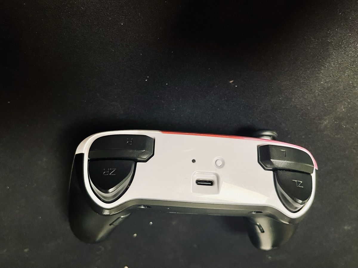 Nintendo Controller: Nintendo Switch Controller Zelda design, top zustand! – Usato da Dietikon venduto da ACMJoe 2