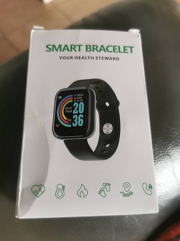 Smartwatch: Smart Watch  – Neu und originalverpackt aus Brissago von dee07