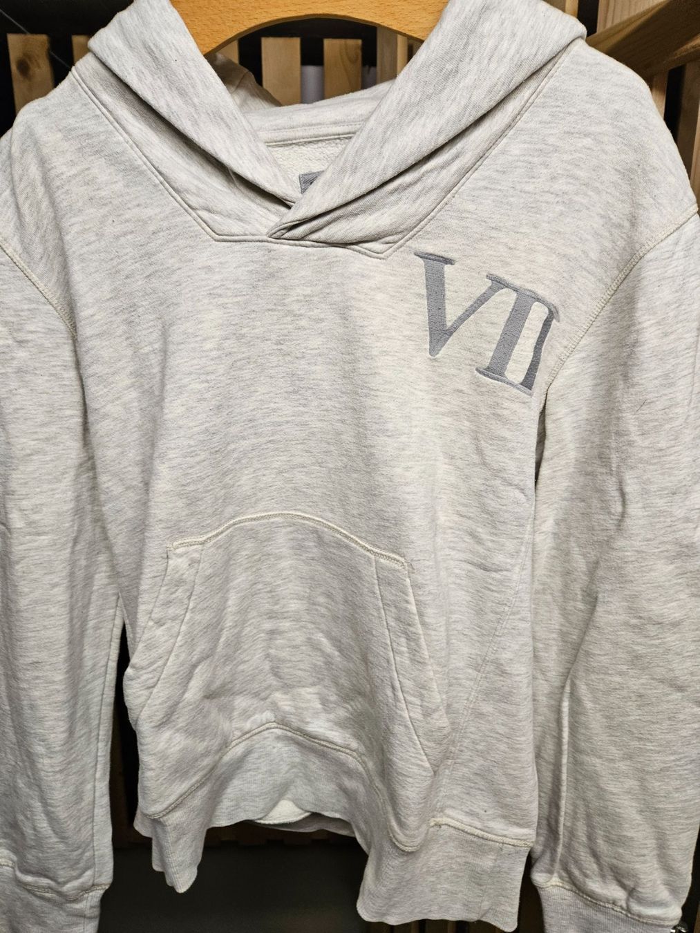 Maglioni & Felpe: Pullover LOGG – Usato da Chur venduto da Einszweidreiviermein