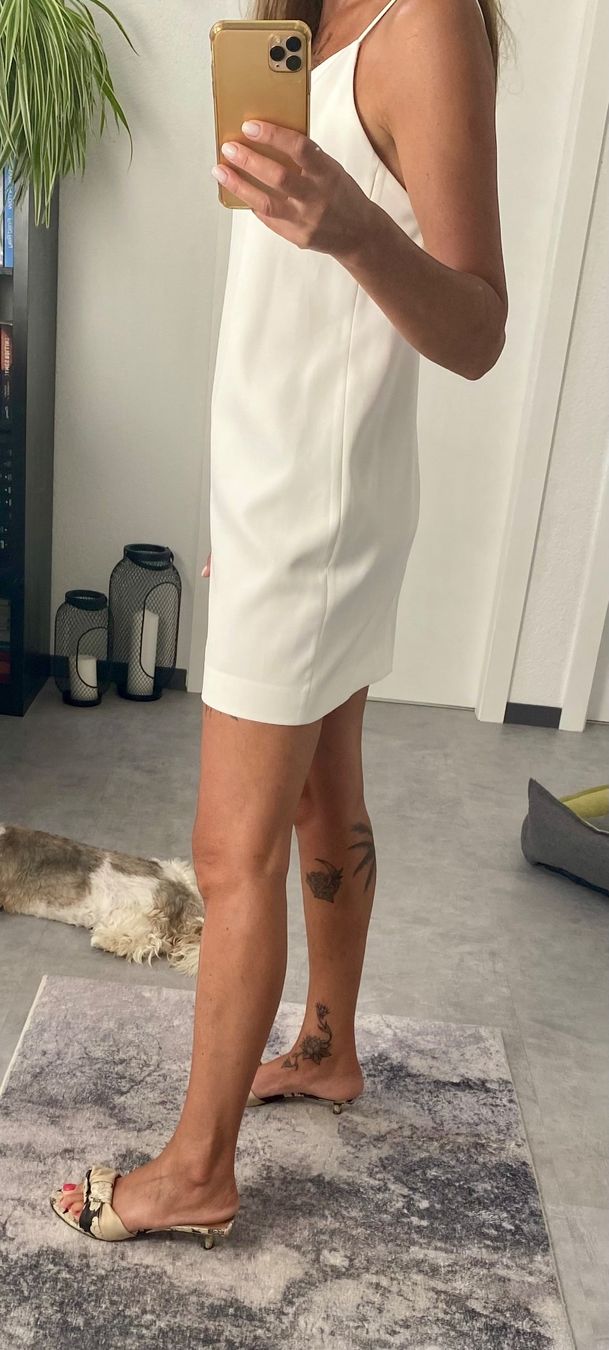 Robes: Robe avec dos ouvert. – D'occasion à Echallens par 1961zap 2