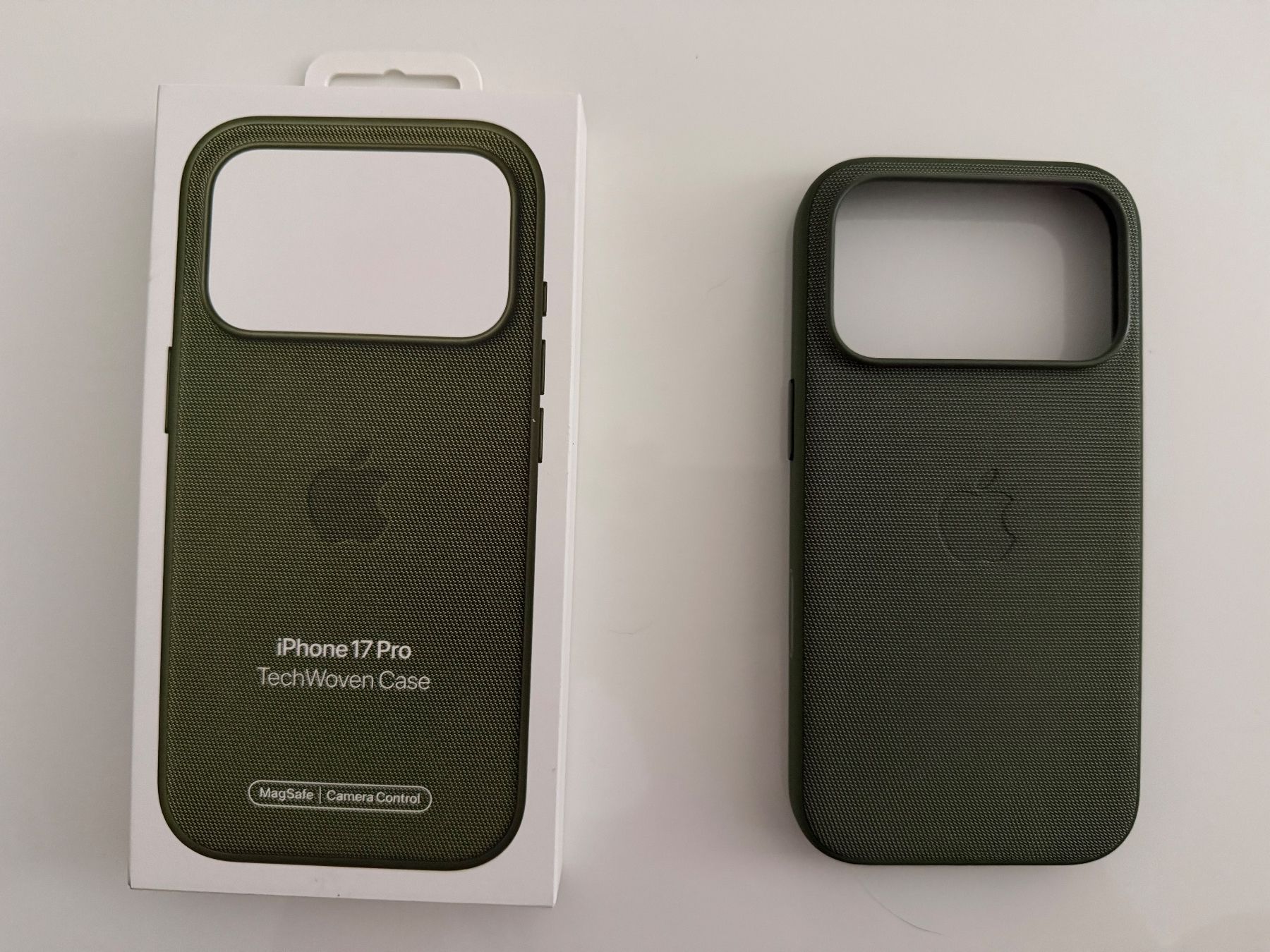 Apple Covers & Schutzfolien: TechWoven Case iPhone 17 pro Grün – Neu (gemäss Beschreibung) aus Möhlin von SabrinaRK86