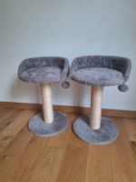 2 Kratzstämme mit Bettchen
