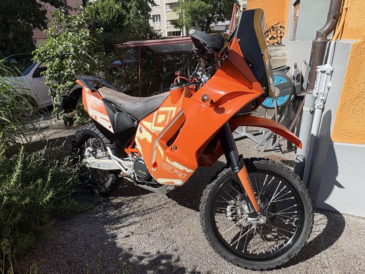 KTM Enduro: KTM 690 Enduro R – D'occasion à Basel par wegglibegg