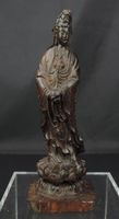 Kuan Yin, Göttin der Barmherzigkeit, Schnitzerei