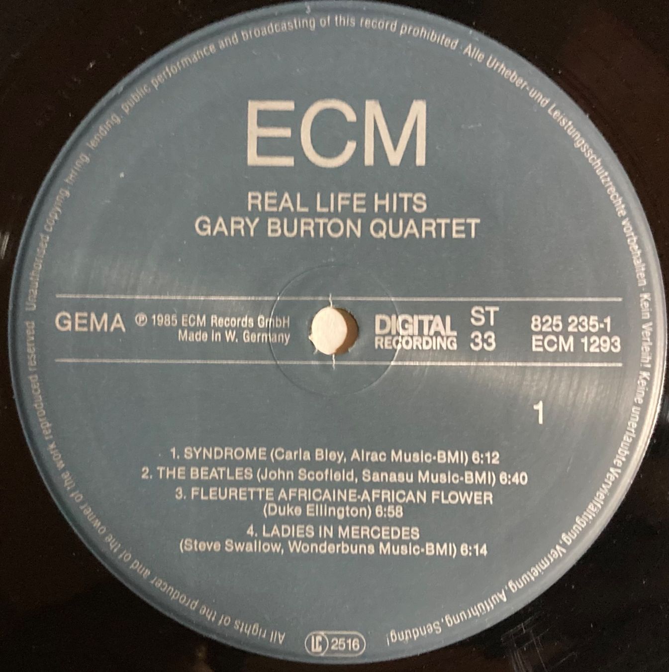 Dischi in vinile: GARY BURTON QUARTET - REAL LIFE HITS – Usato da Poliez-Pittet venduto da Newtown-Records 2