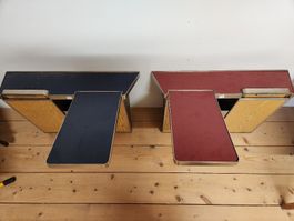 Tische SBB 2 Stk. Metall Holz rot blau Klappbar gebraucht