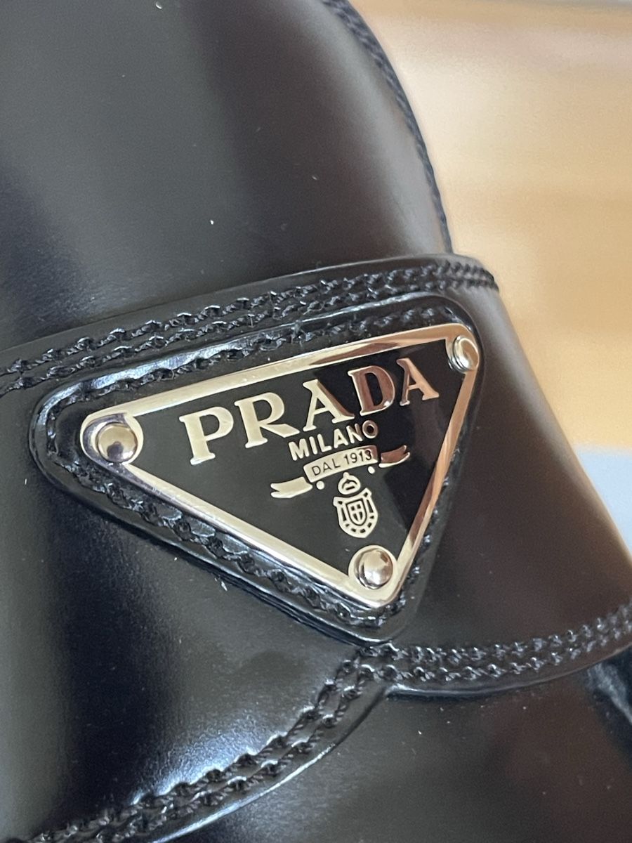 Prada Scarpe da donna: Prada Chocolate Loafer – Usato da Basel venduto da Celea_ 2