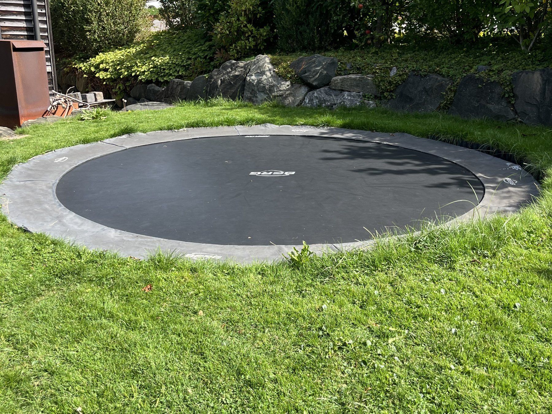 Trampolines: Berg Trampolin, FlatGround, Champion, 430 – D'occasion à Niederteufen par tilimade 1