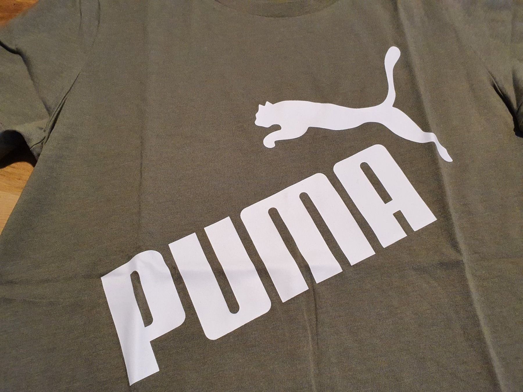 Puma Camicette, T-shirt & Top: neu: PUMA-T-Shirt Gr. L – Nuovo (secondo la descrizione) da Urtenen-Schönbühl venduto da Chaeppeler 1