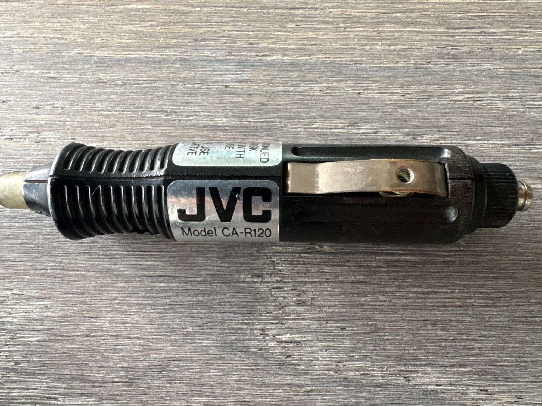 JVC Kabel: Auto DC Adapter JVC CA-R120 3 Meter – Gebraucht aus Hünenberg von Betsch1 1