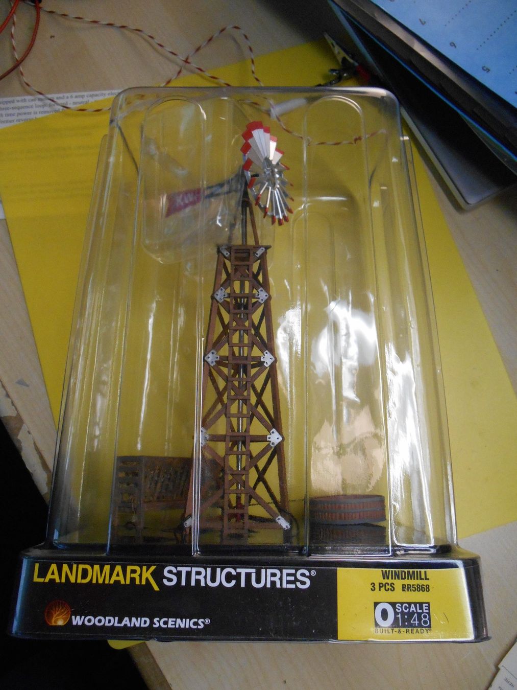Lionel Modelleisenbahnen: LANDMARK STRUCTURES Windmill 3 pcs scale 1:48 – Neu und originalverpackt aus Wohlen AG von timpojim1 1