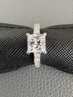 Neuer Thomas Sabo Ring Gr 56