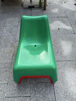 10 Kinderstühle stapelbar aus Kunststoff – grün/rot – robust