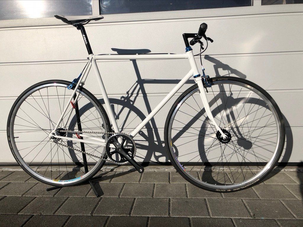 Velos: Fixie / Singlespeed  mit vintage Rahmen – Neu (gemäss Beschreibung) aus Eschen von Sele-Radsport