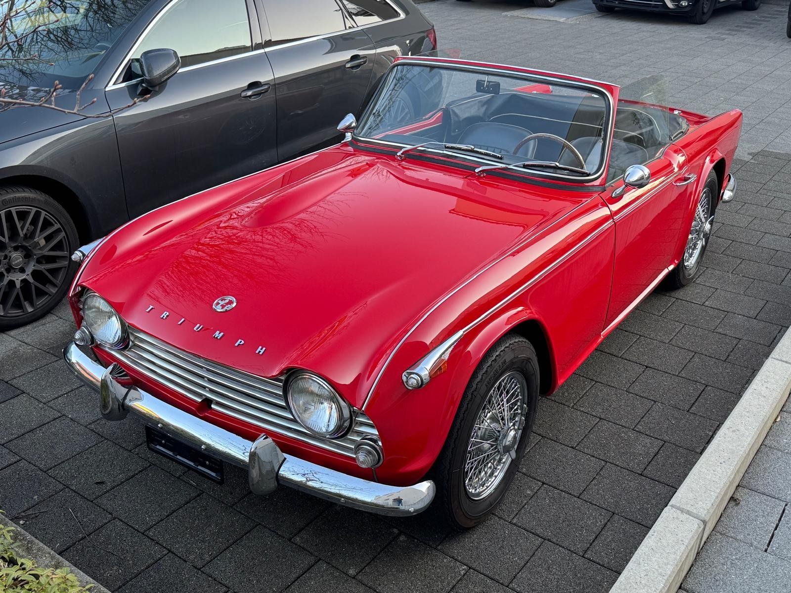 Triumph Automobili: Triumph TR4 IRS Overdrive – Usato da Unterägeri venduto da arv_nh8z