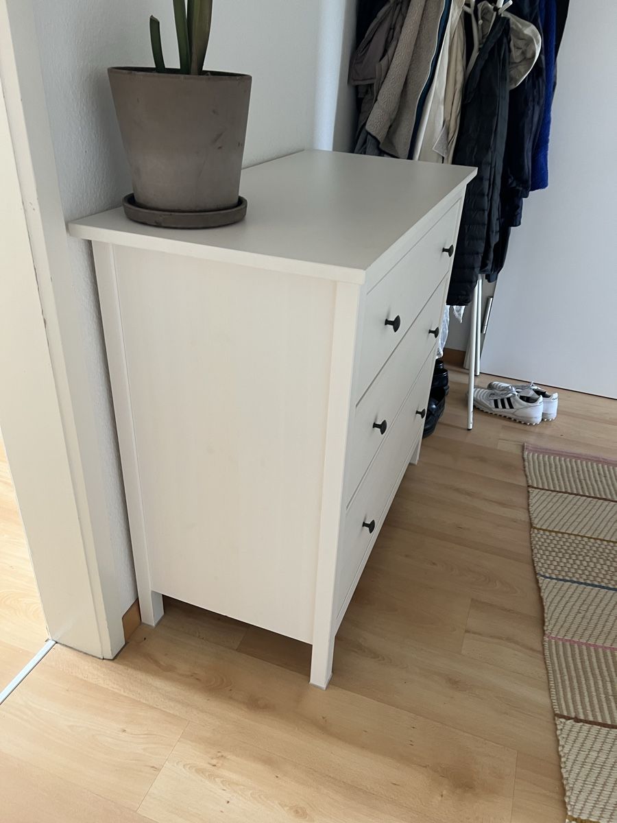 Scrivanie: Kommode 3 Schubladen Weiss guter Zustand – Usato da Zürich venduto da nic_8gfn 2