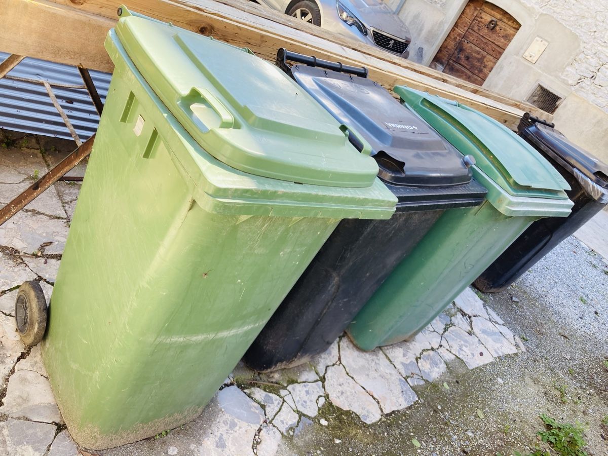 Altro per Ufficio & Commercio: Containers diverses contenances  – Usato da Ardon venduto da hel_2sxp