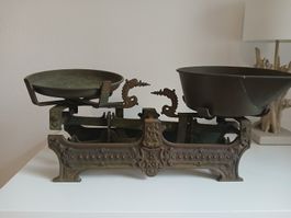 Antique Scale, up to 5 Kg, Decorative Dragon Design!