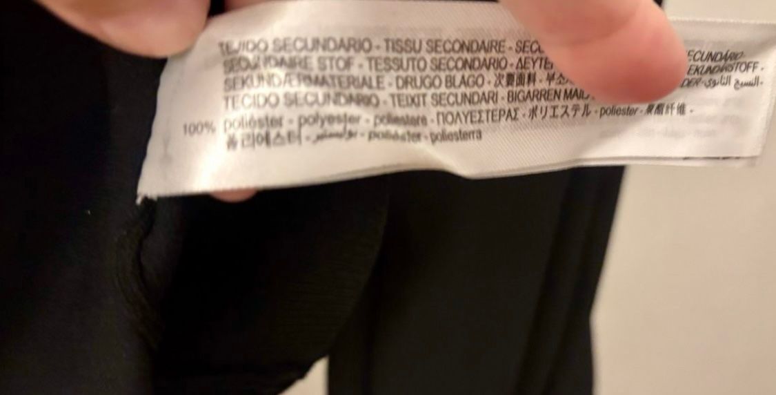 Zara Pullover & Sweatshirts: Zara Pullover mit Volantärmel – Gebraucht aus Baden von Tiffany6878 5