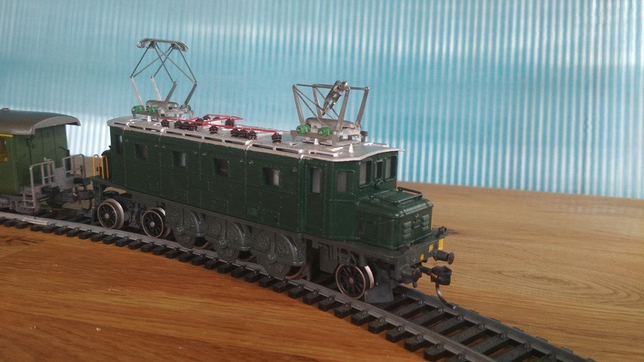 Lima Modelleisenbahnen: LIMA ZUG mit Ae 3/6 und 3 Wagen – Gebraucht aus Wil SG von fanofrio 1