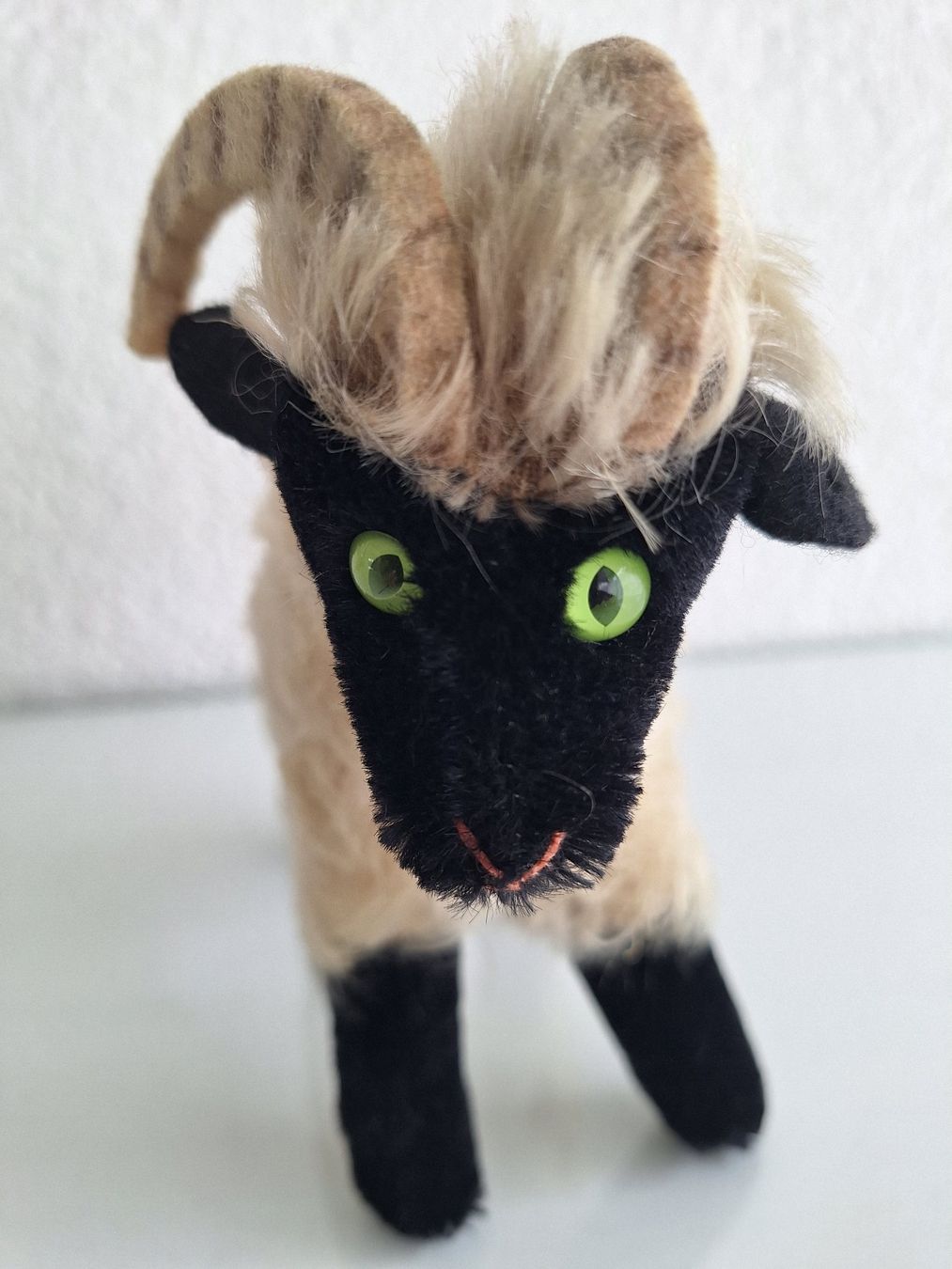 Steiff Giocattoli: Steiff Heideschaf Snucki – Usato da Sissach venduto da luvama 2
