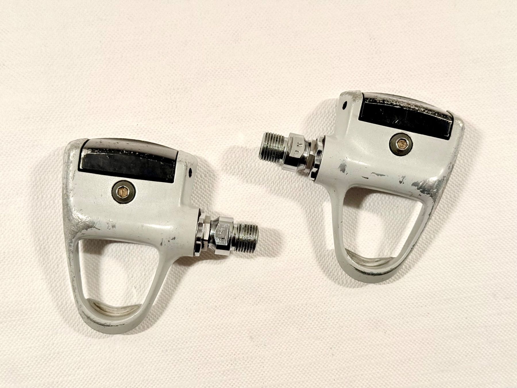 Shimano Ersatzteile: SHIMANO DURA-ACE PD-7401 LOOK System Pedalen Pedals 2605 – Gebraucht aus Luzern von bikeandbeltcom 1