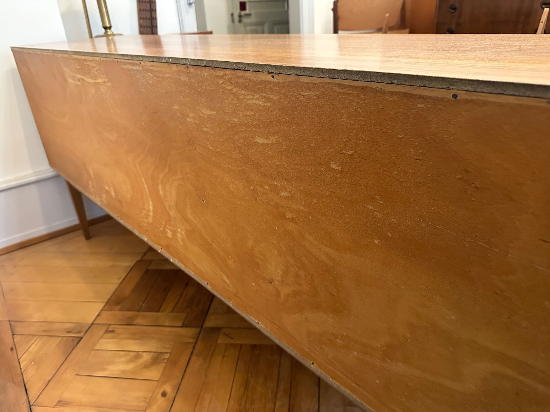 Cassettiere: Mid Century Nussbaum Sideboard – Usato da basel venduto da futureforyesterday 5