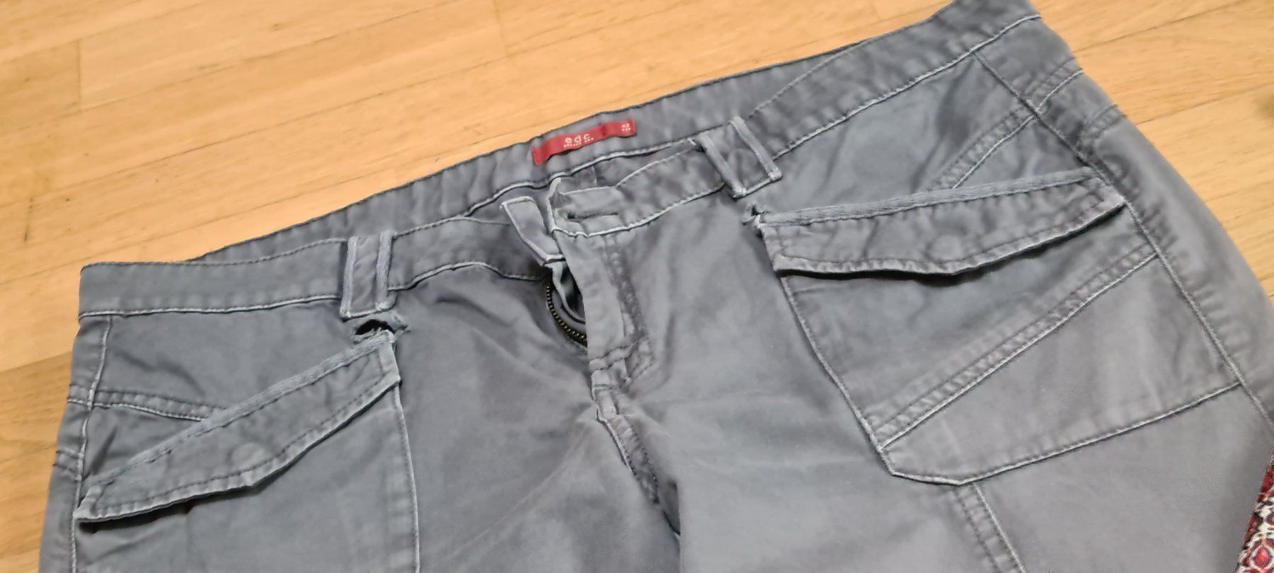 Lotti di vestiti: Super coole Hose und Blüsli gr.42 – Usato da Ferden venduto da jemyce 4