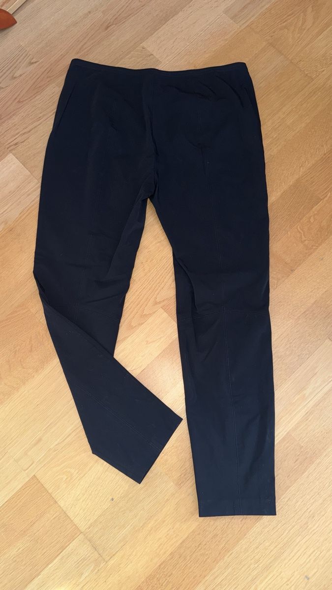 Pantaloni: Schwarze klassische Hose, 42 – Usato da Gümligen venduto da morticiaaddams 2