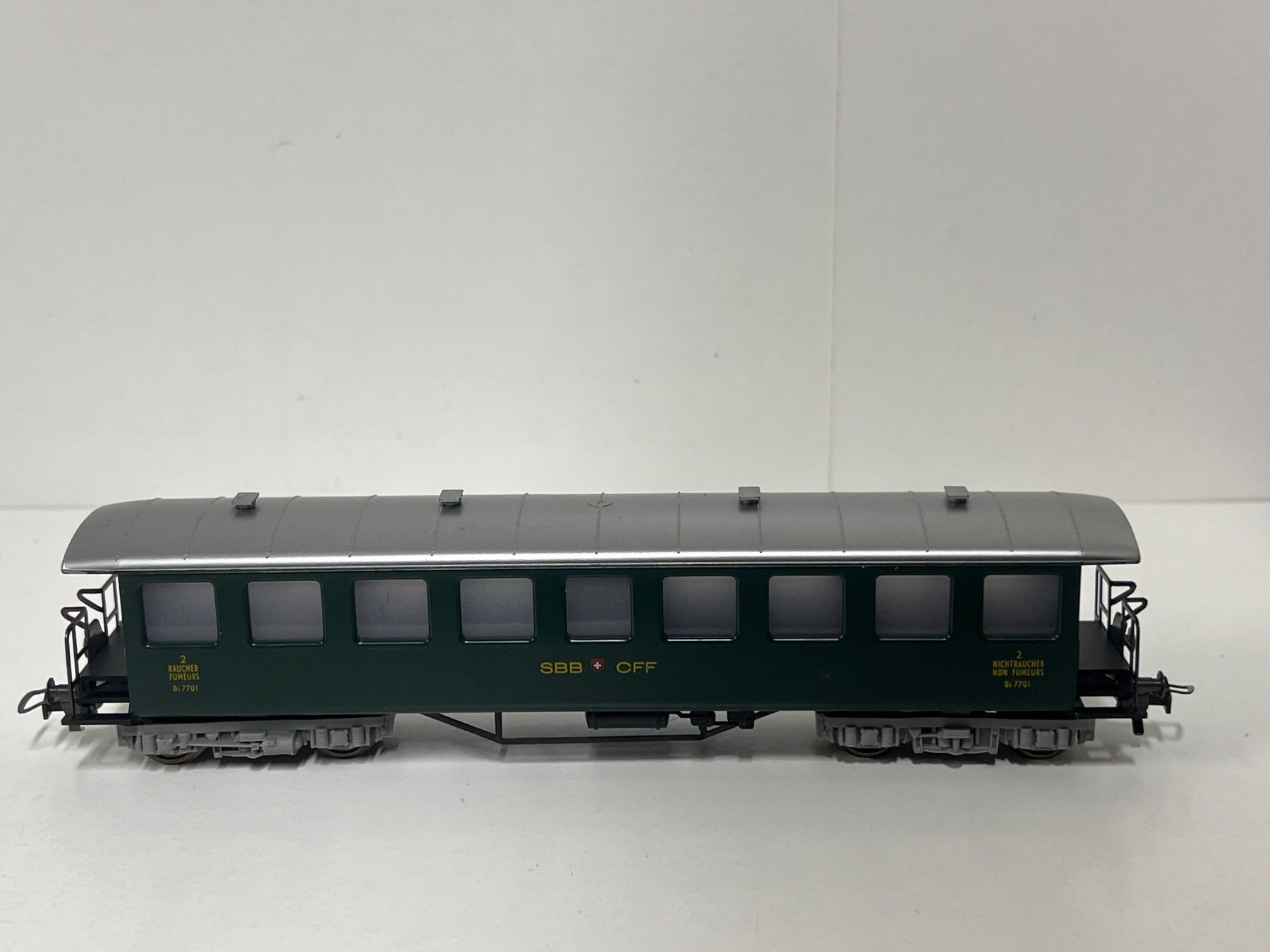 Fleischmann Modellini di ferrovie: Fleischmann Seetal 2.Kl.  SBB H0 DC – Usato da Neuenhof venduto da ludovicco 2