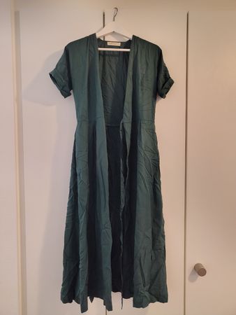 Kleid TWOTHIRDS dunkelgrün Grösse M guter Zustand