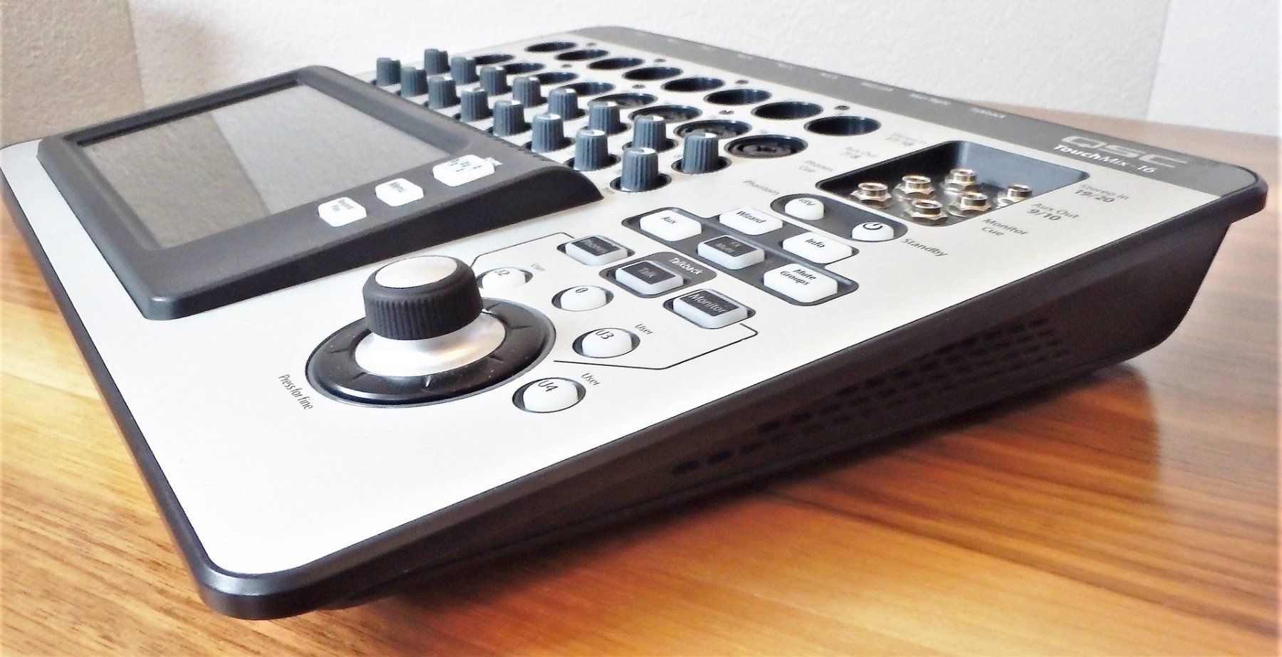 Qsc Console di mixaggio: Digital-Mischpult QSC TouchMix 16 mit Case – Usato da Wattwil venduto da webrawa 3
