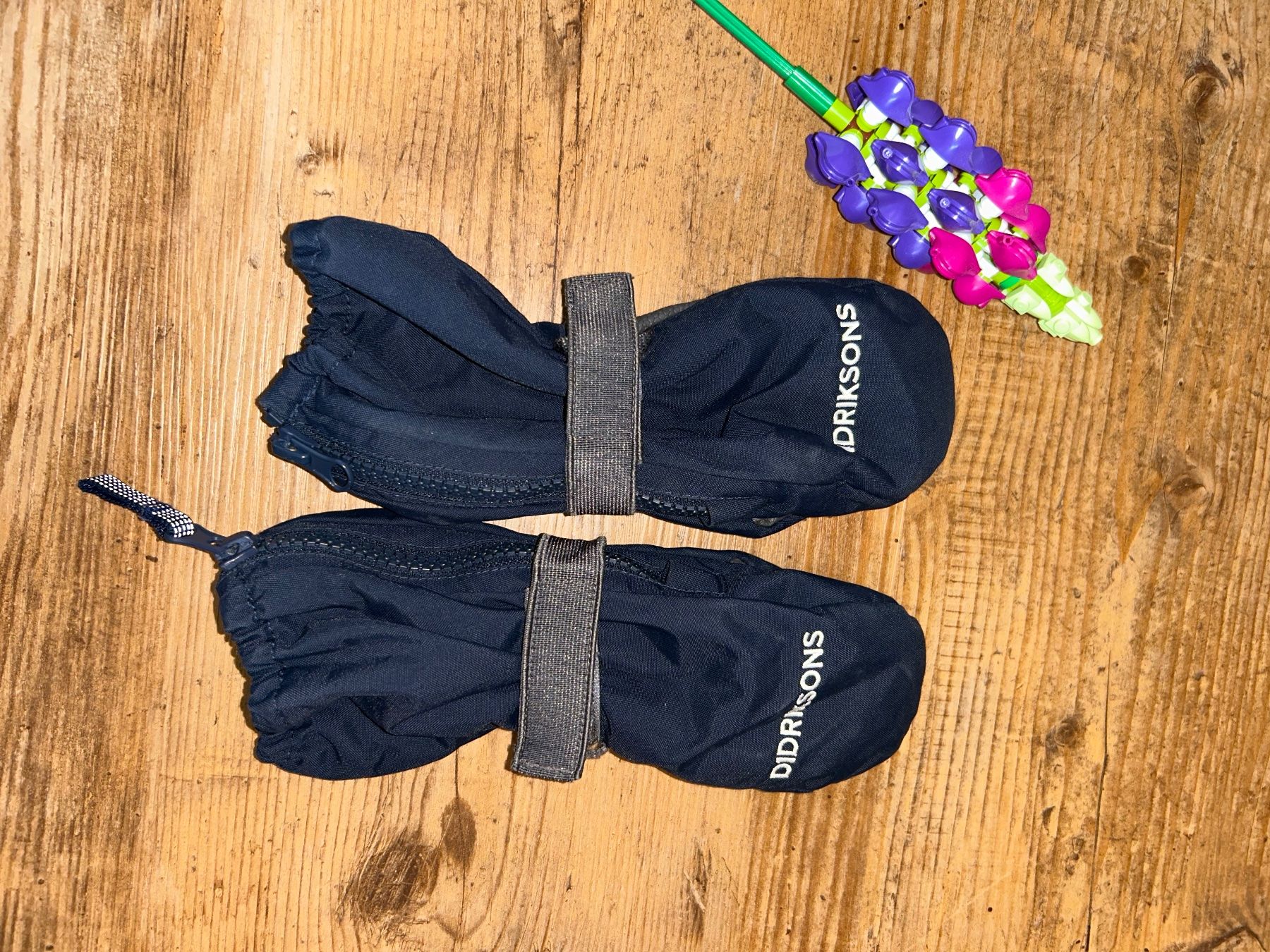 Didriksons Kinderhandschuhe: Blaue Handschuhe Didrikson Grösse 12 – Gebraucht aus Safenwil von 2hand_aber_wertvoll