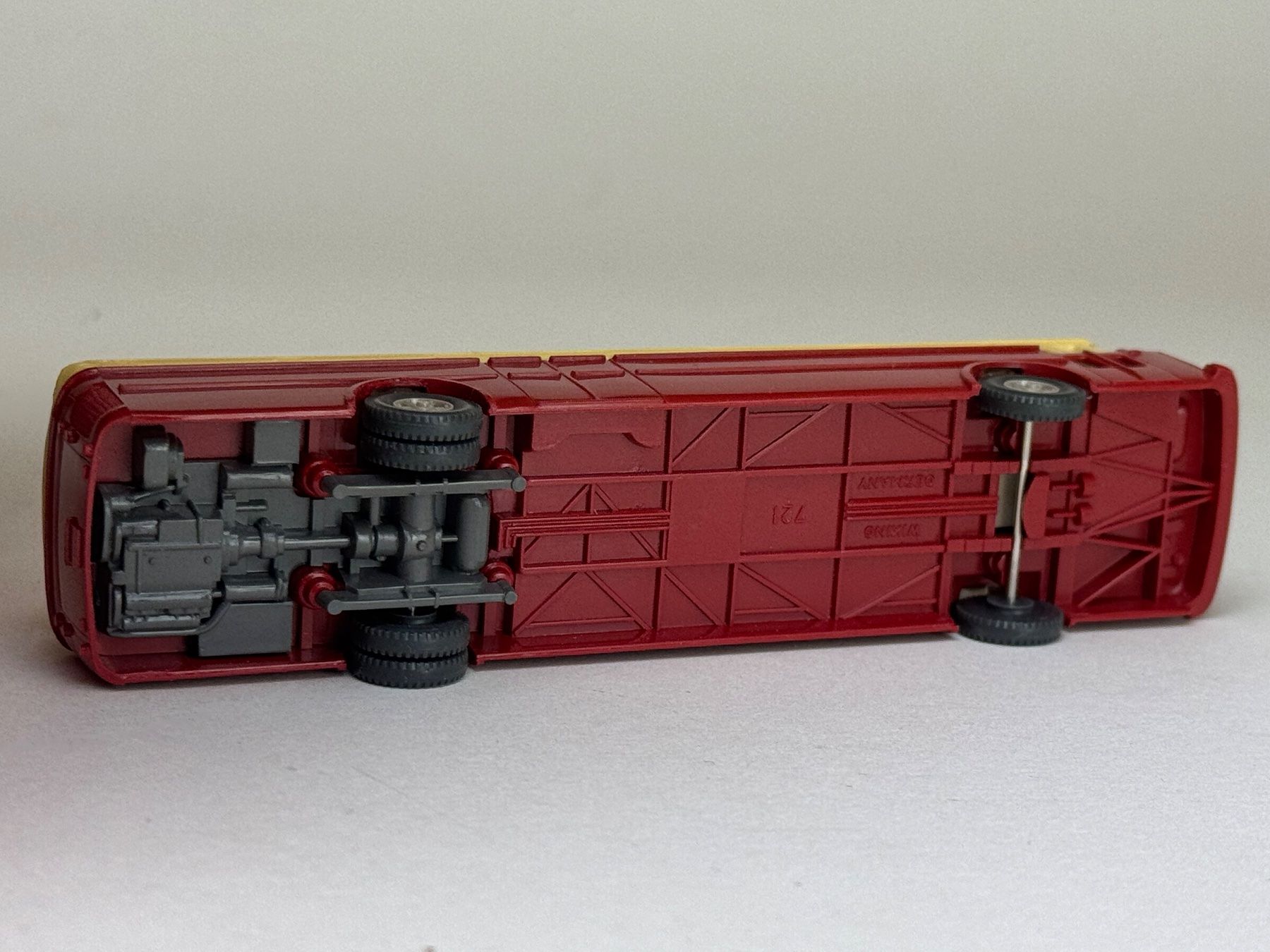 Wiking Modellini d'auto: Büssing Senator rubinrot beige – Usato da Elm venduto da Wikmtz 2