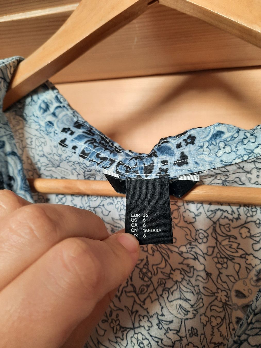 H&M Camicette: Blau gemustert Bluse - Grösse 36 – Usato da Unterterzen venduto da elebo 4