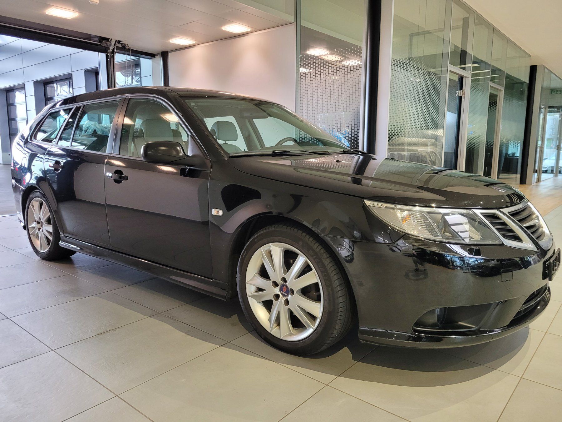 Saab Automobili: Saab 9-3 Sport 2.0 BioPower Vector – Usato da St. Gallen venduto da HirschAutomobileAG 8