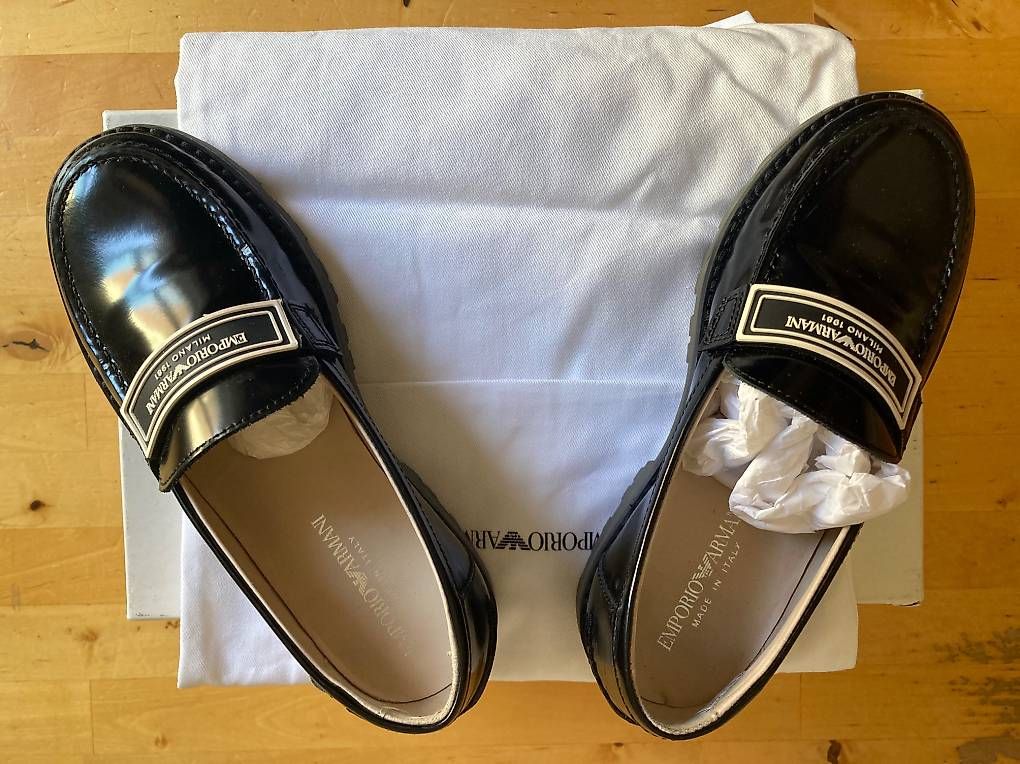 Armani Scarpe per ragazzi: Armani Kinder-Loafer 32, ungetragen – Nuovo e nell'imballaggio originale da zürich venduto da lamatoir 4
