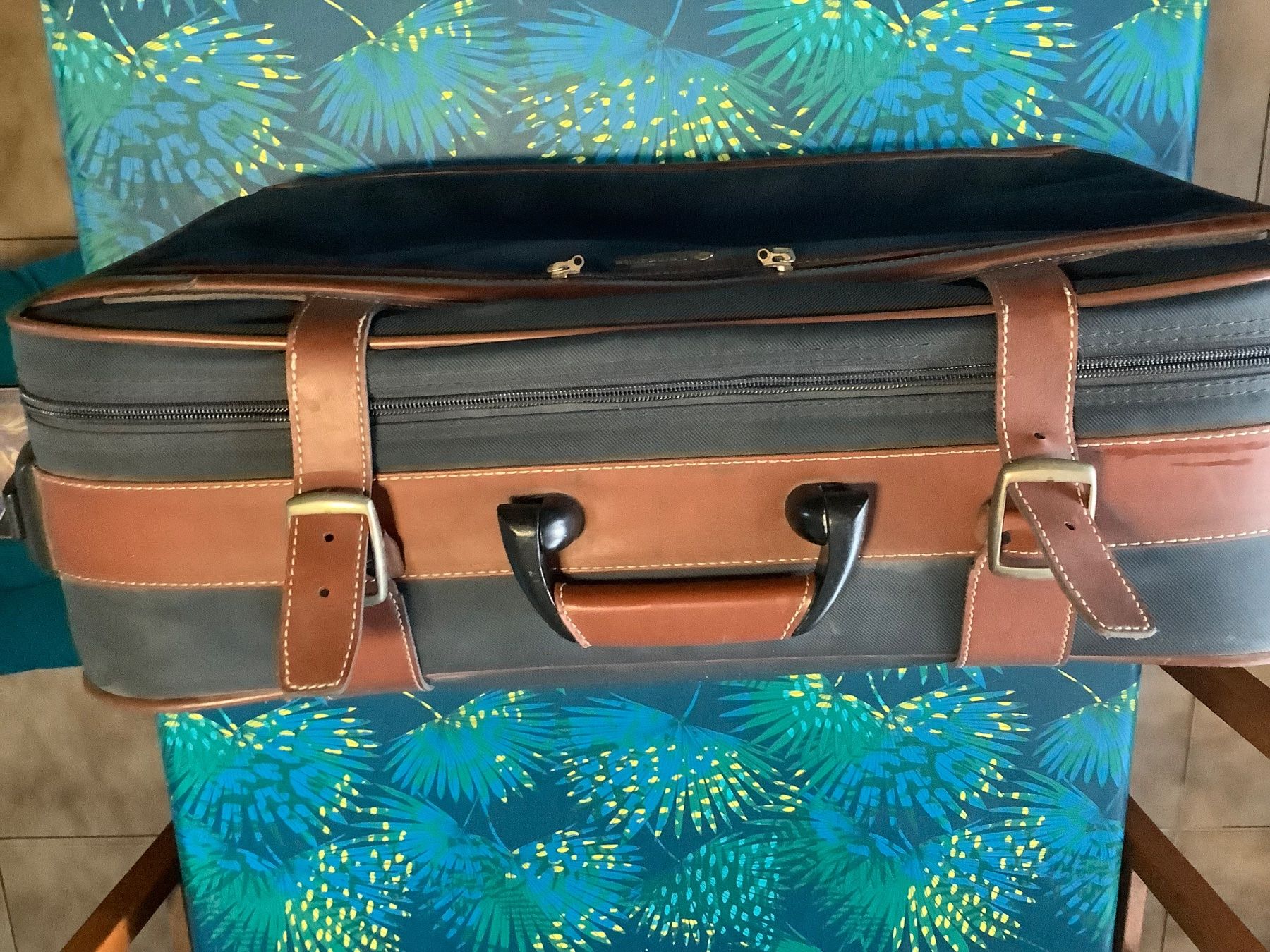 Samsonite Valigie: Valise avec roulettes « SAMSONITE » – Usato da Le Lignon venduto da Gwen77