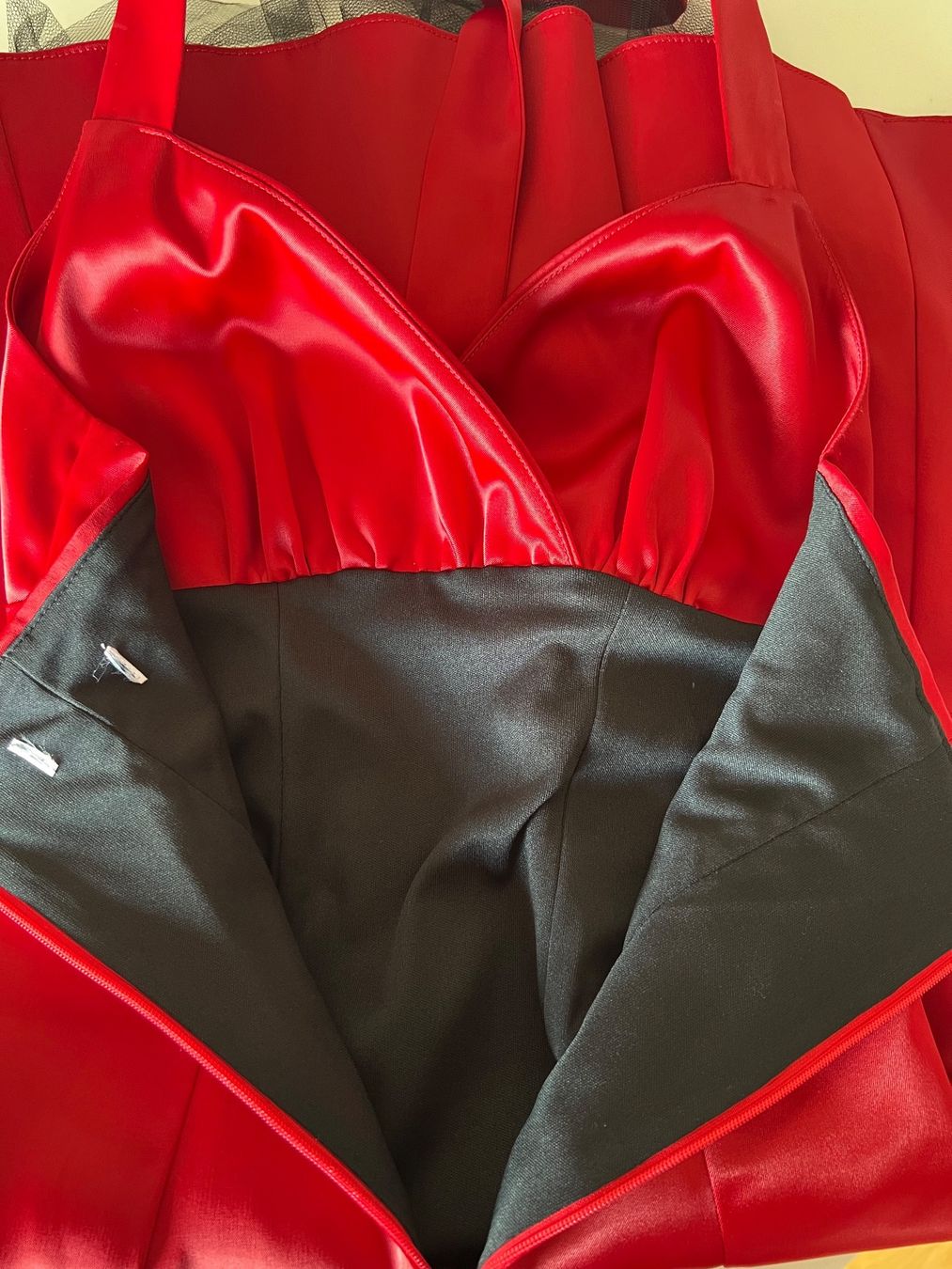 Vestiti: Cocktailkleid Rot Gr XS – Usato da Basel venduto da Ksjusha 5