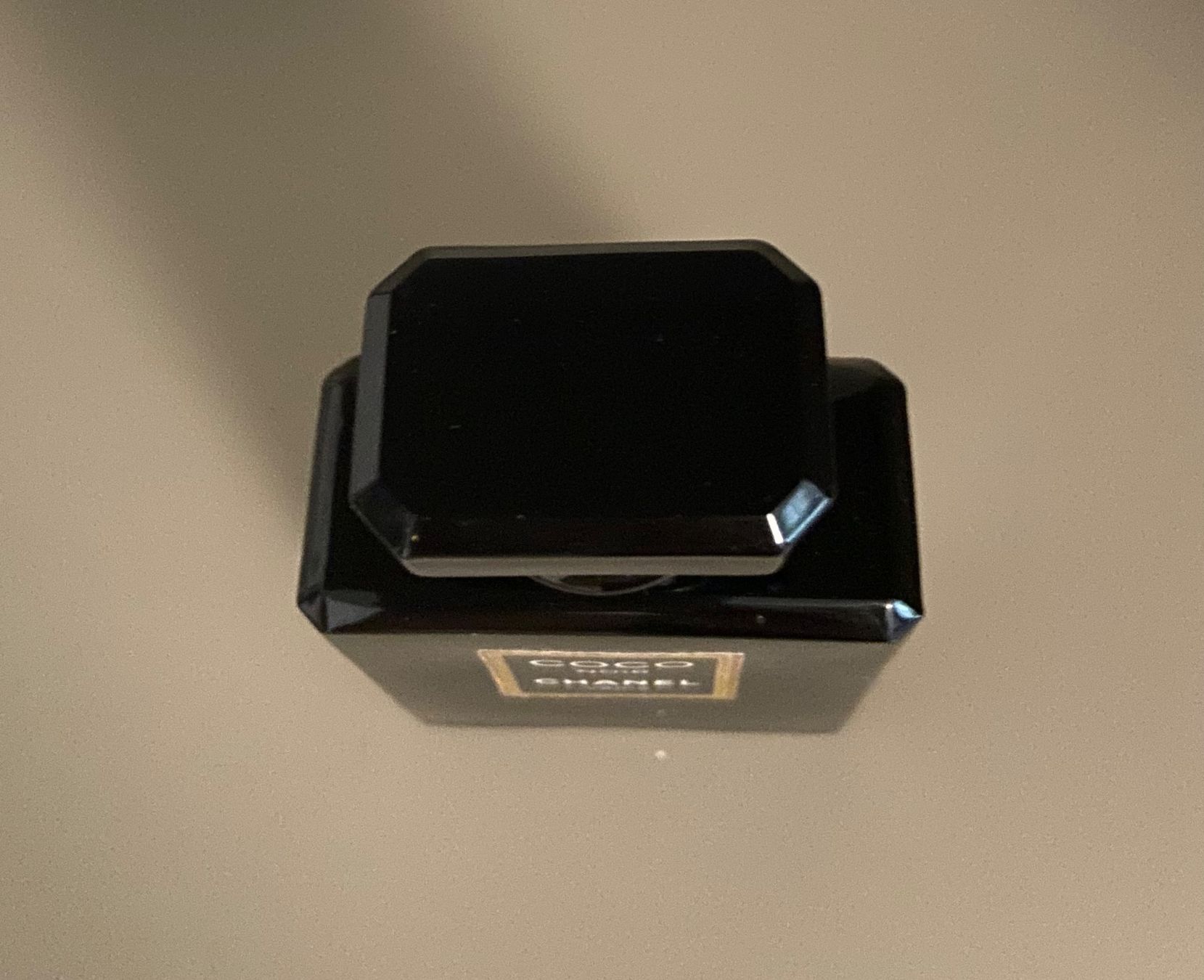 Chanel Parfum & Eau de Toilette: CHANEL Coco Noir Eau de parfum 50ml quasi plein – Neu (gemäss Beschreibung) aus Genève von kik_8jd6 2