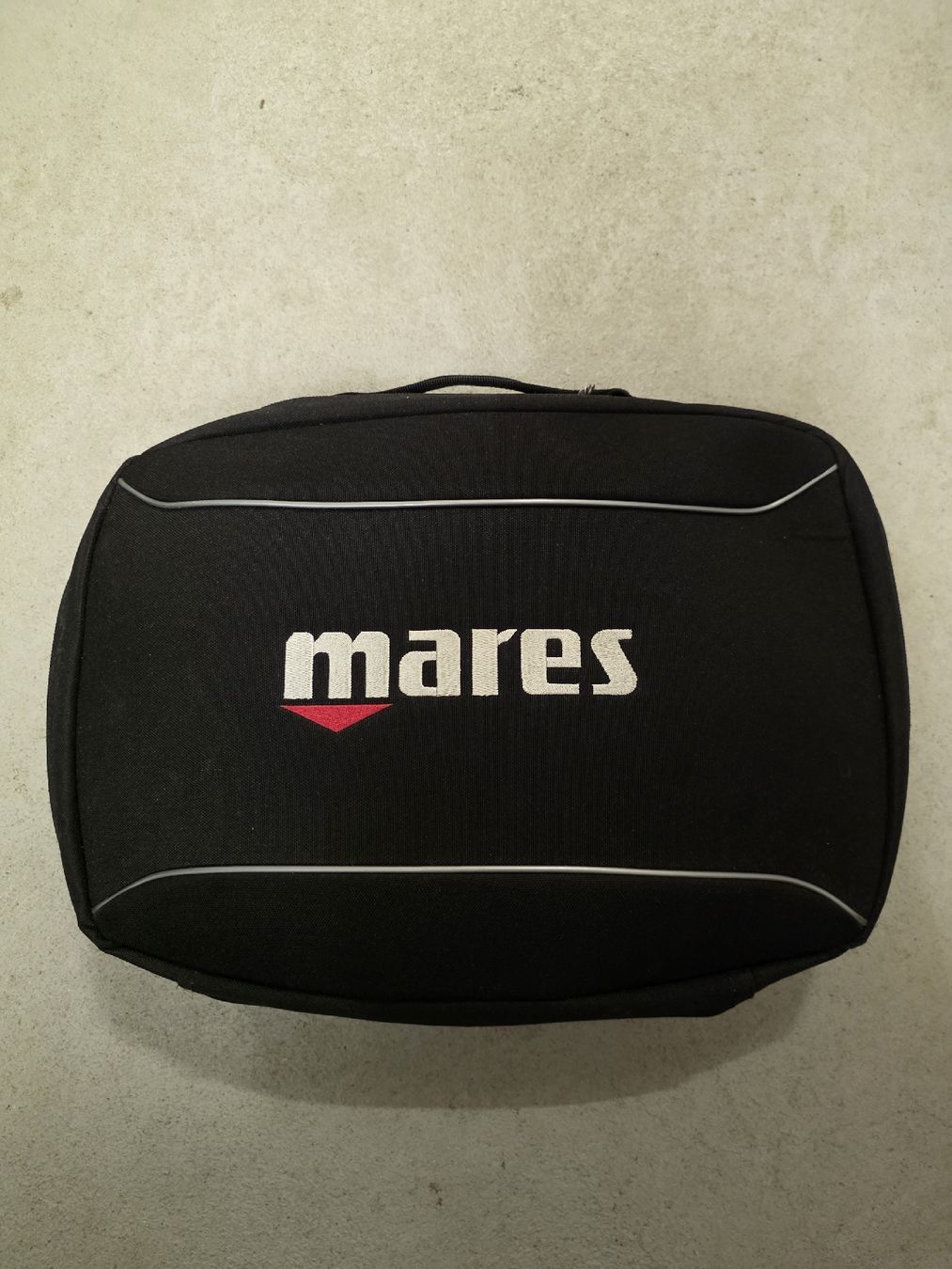 Mares Respiratori & Giubbotti: Atemregler Set Mares inkl. Tasche  – Usato da Altendorf venduto da ente52 2
