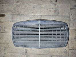Mercedes W123 Kühlergrill
