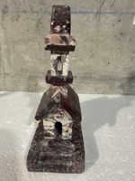 Belle sculpture en pierre, cabane avec tour, unique!