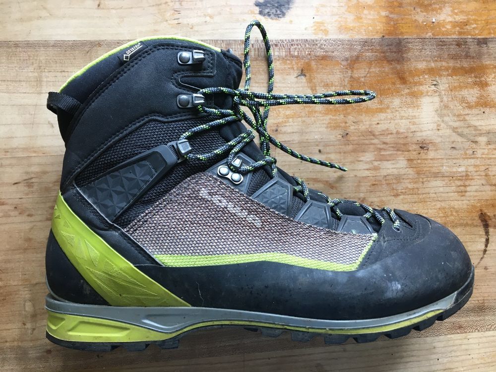 Lowa alpine hot sale pro gtx