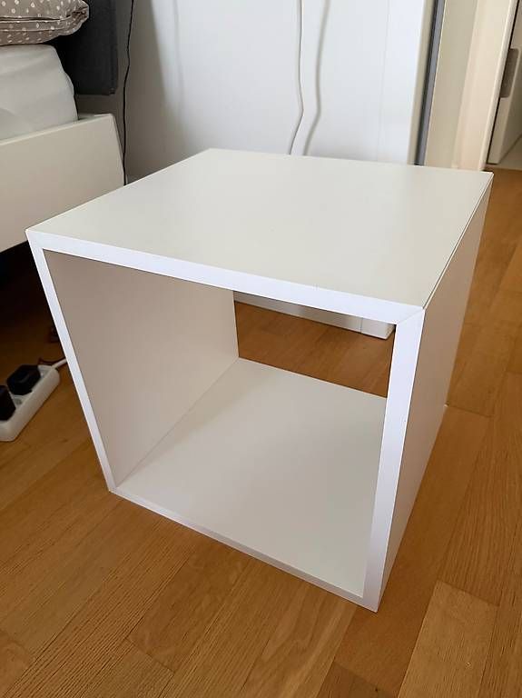 Comodini: Comodino bianco – Usato da Massagno venduto da mic_rpj6