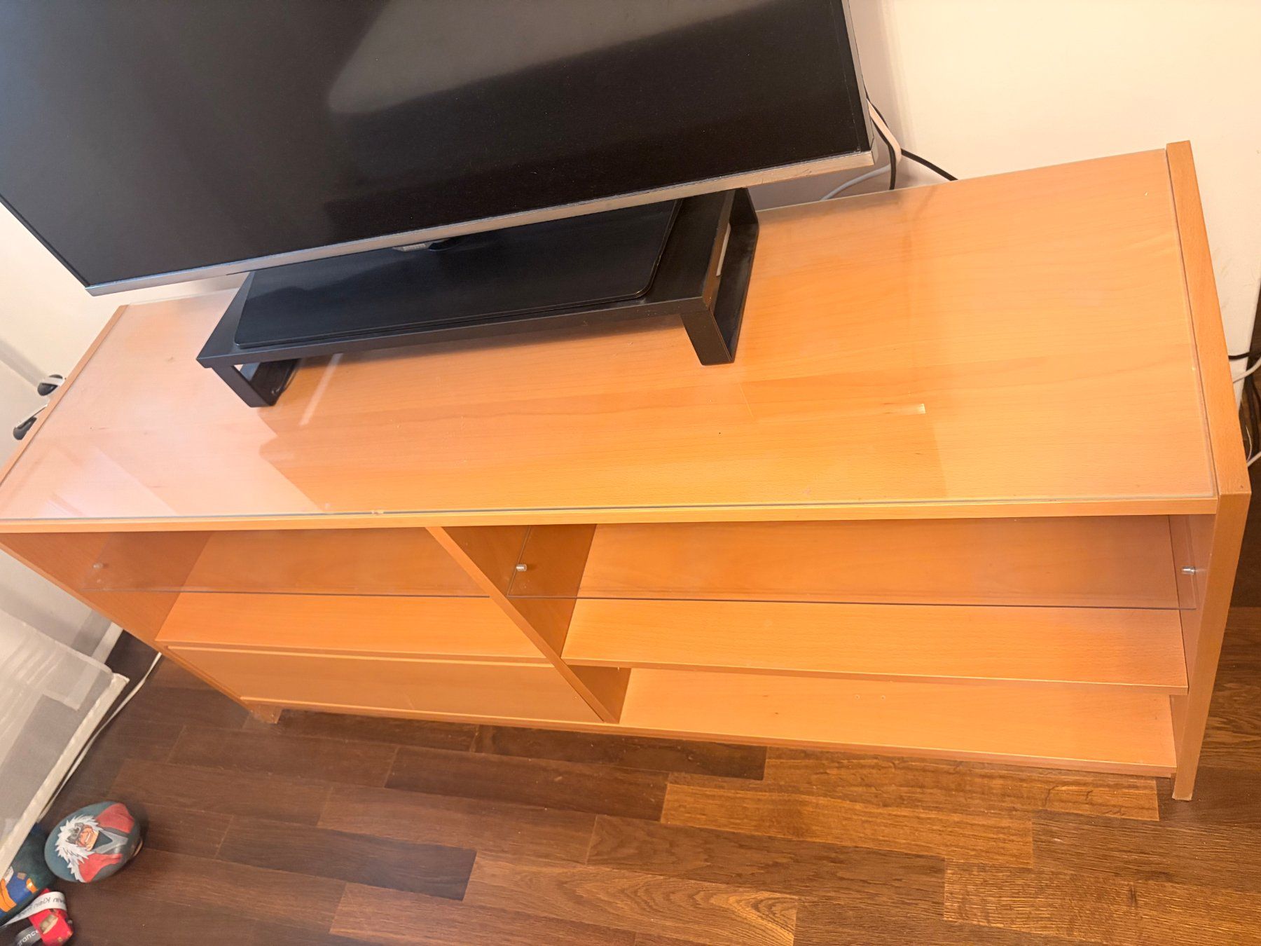 Mobili TV: Modernes Hellholz TV-Lowboard 📺 – Usato da Allschwil venduto da roberto.reck